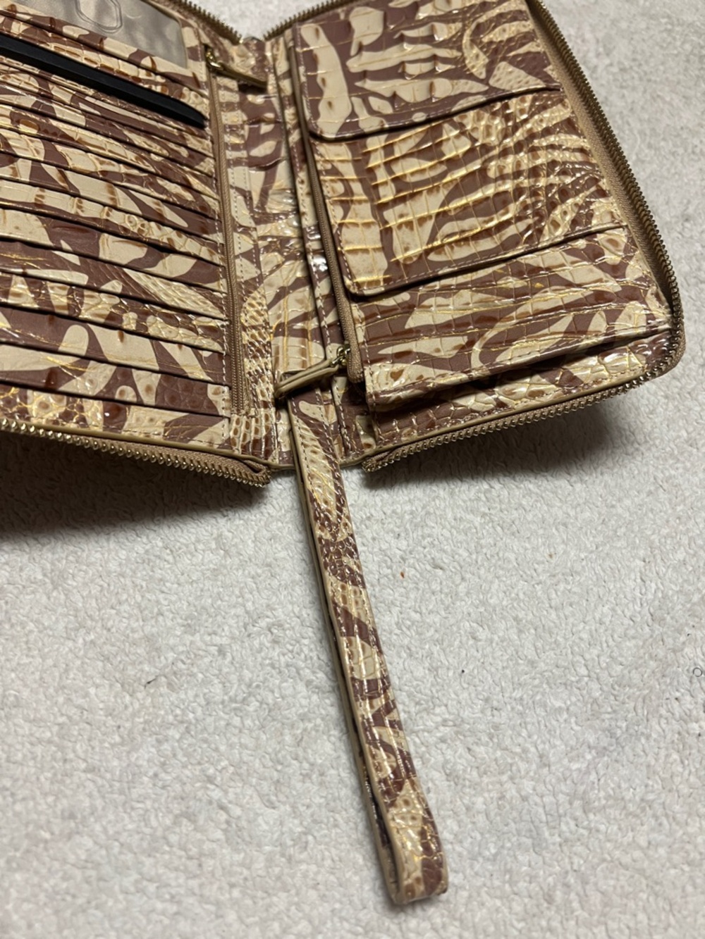 Brahmin Skyler Melbourne Leather Wristlet - Picture 5 of 8
